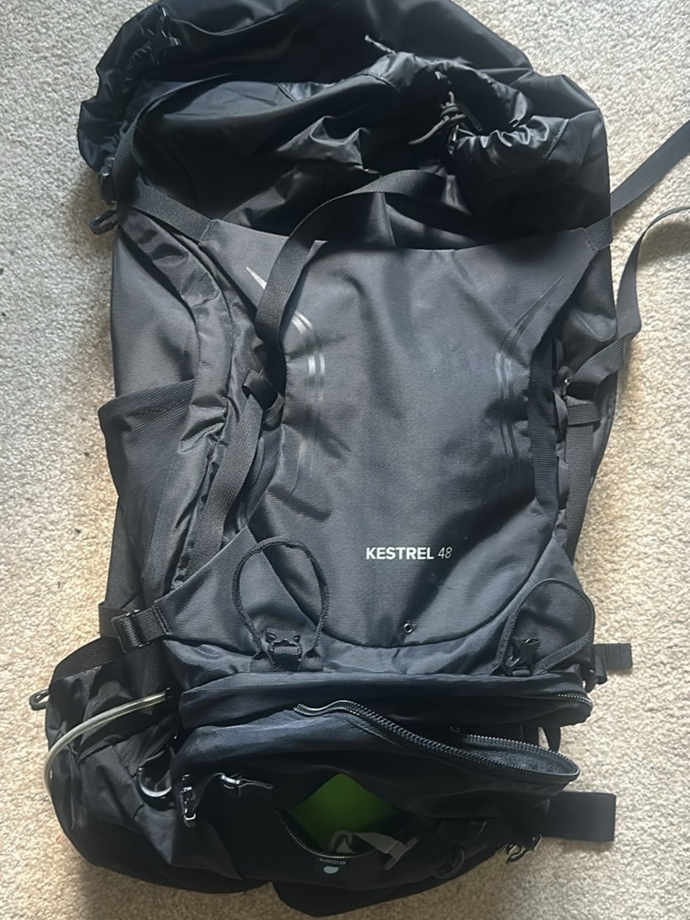 OSPREY Black Kestrel 48 Men's Hiking Backpack